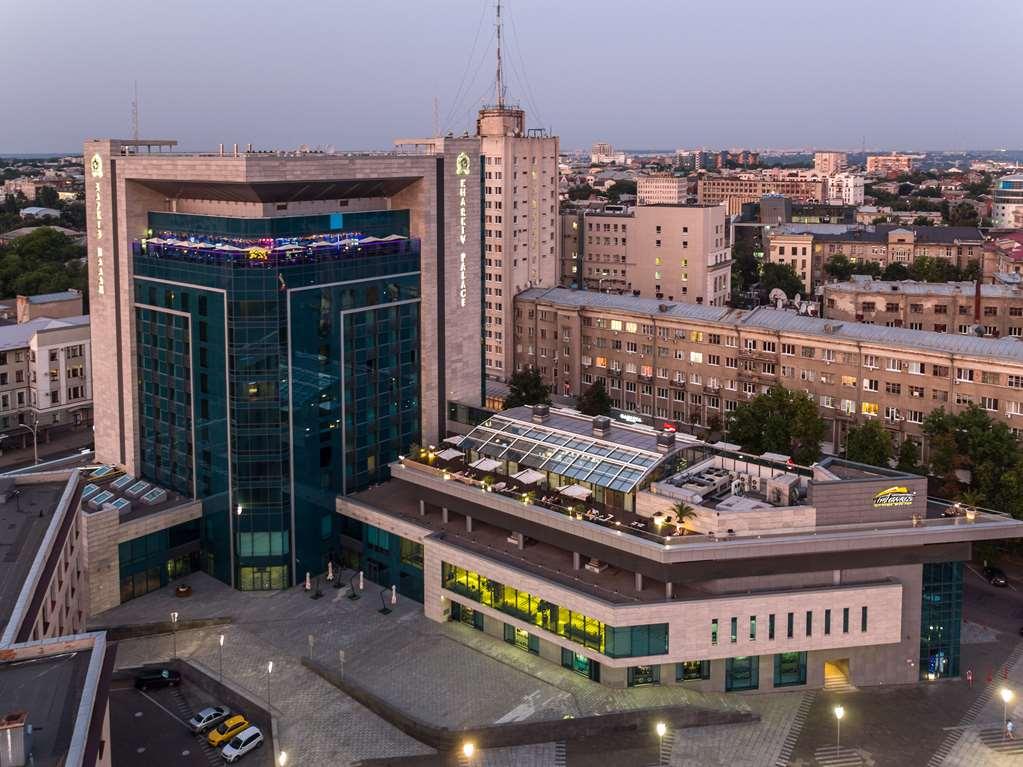 Kharkiv Palace Hotel Exteriör bild